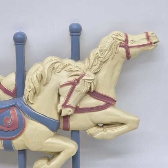 Vintage 1981 Burwood Carousel Horses Wall Hanging Blue Pink Plastic Made in USA - Picture 2 of 8